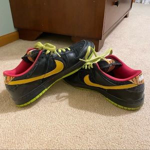 Nike SB dunks space tigers